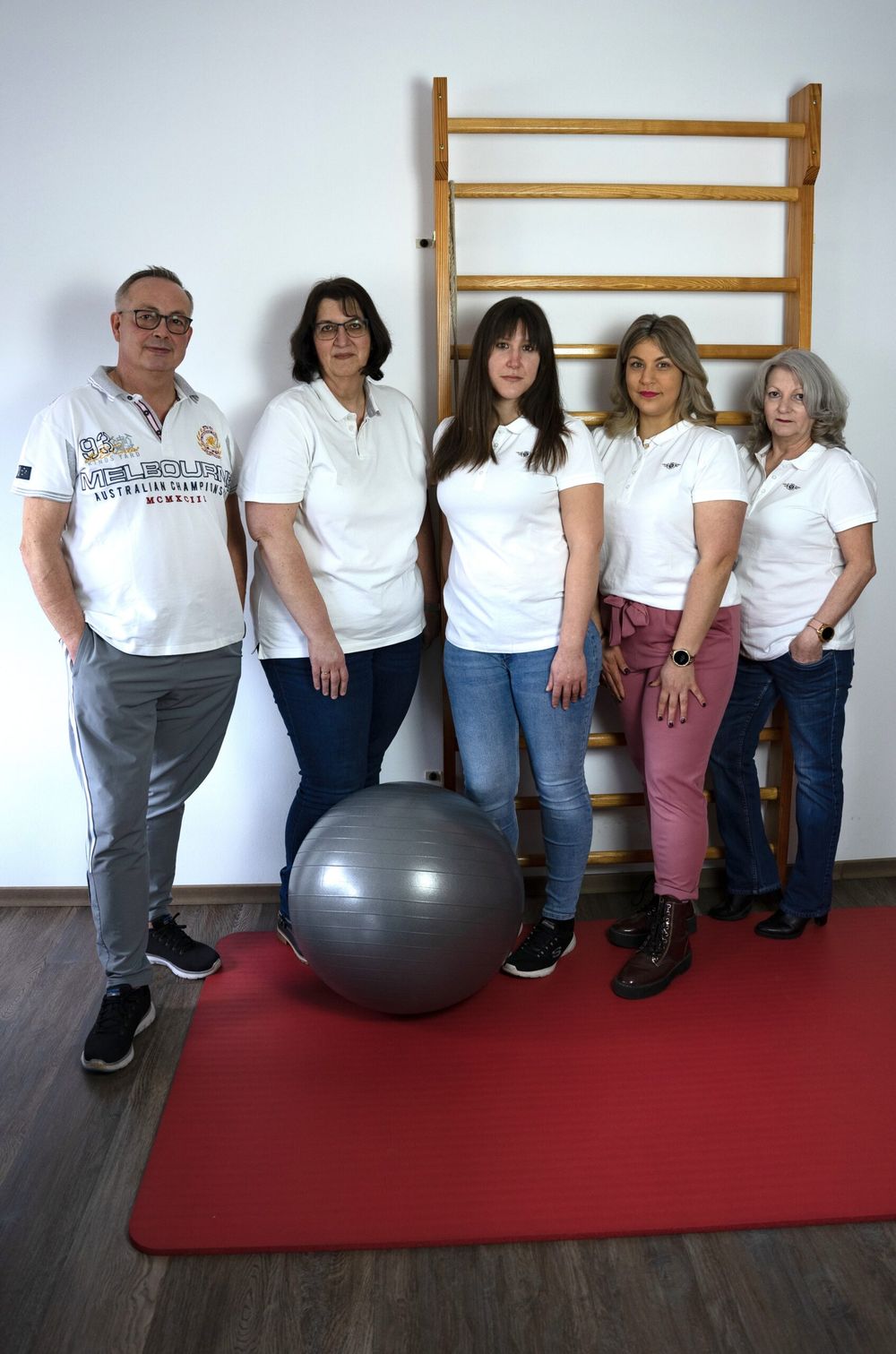 Das Team der Physiotherapie Ricci Wiehn in der Praxis